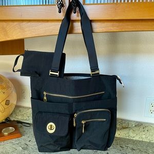 Baggalli Tote - Black w/Gold hardware
